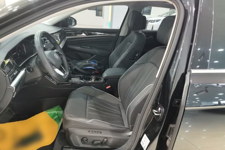 Used Volkswagen Passat 2024 380TSI Elite Edition Left Front Seat