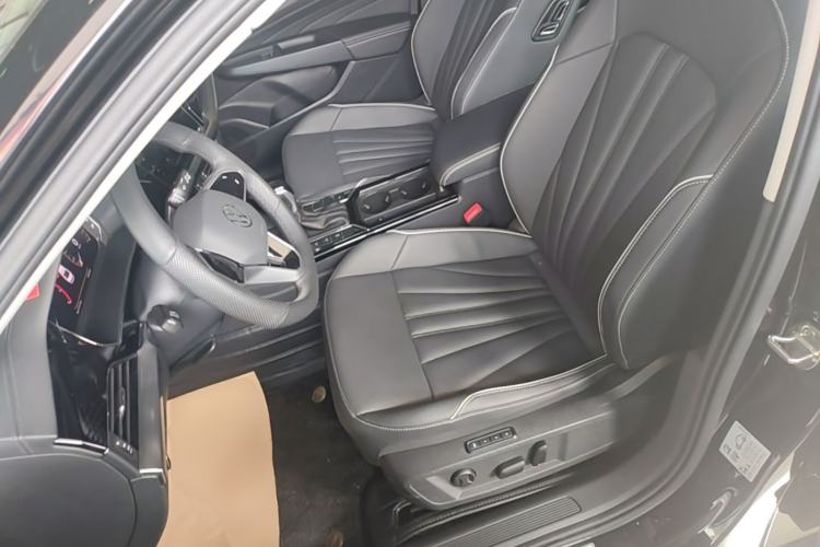 Used Volkswagen Passat 2024 330TSI Starry Elite Edition Left Front Seat
