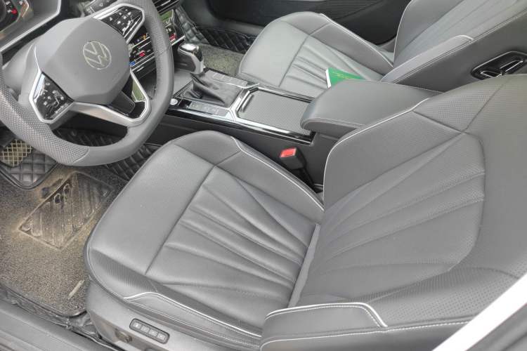 Used Volkswagen Passat 2024 380TSI Starry Dragon Edition Left Front Seat