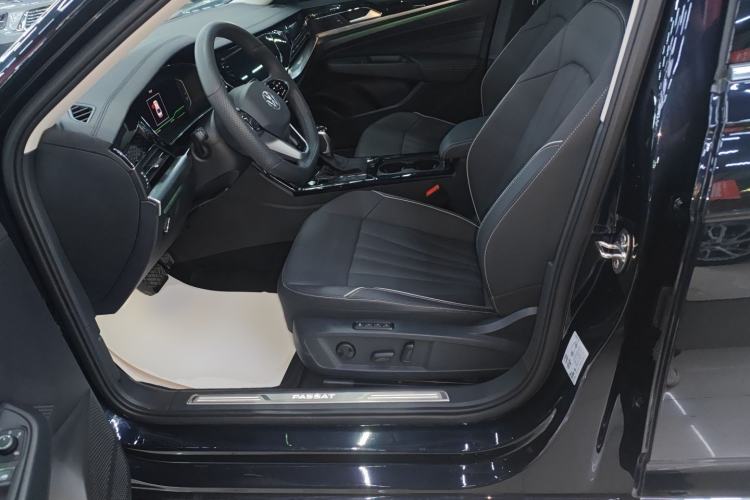 Used Volkswagen Passat 2024 380TSI Starry Dragon Edition Left Front Seat