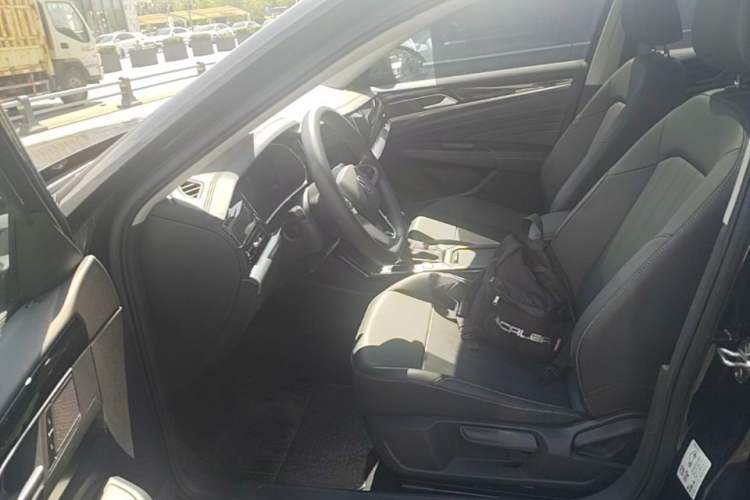 Used Volkswagen Passat 2024 280TSI Business Edition Left Front Seat