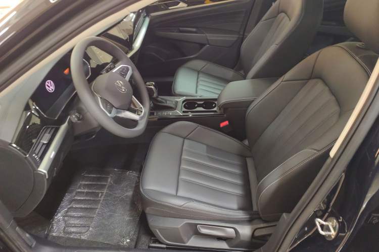 Used Volkswagen Passat 2024 280TSI Business Edition Left Front Seat