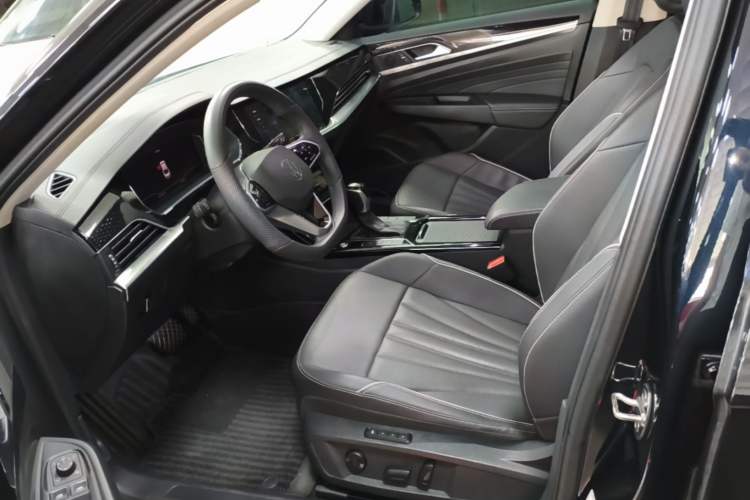Used Volkswagen Passat 2024 380TSI Starry Dragon Edition Left Front Seat