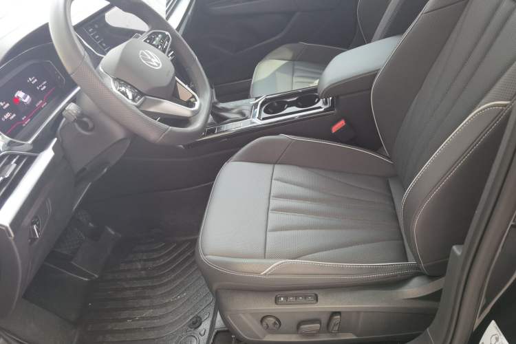 Used Volkswagen Passat 2024 380TSI Dragon Glory Edition Left Front Seat