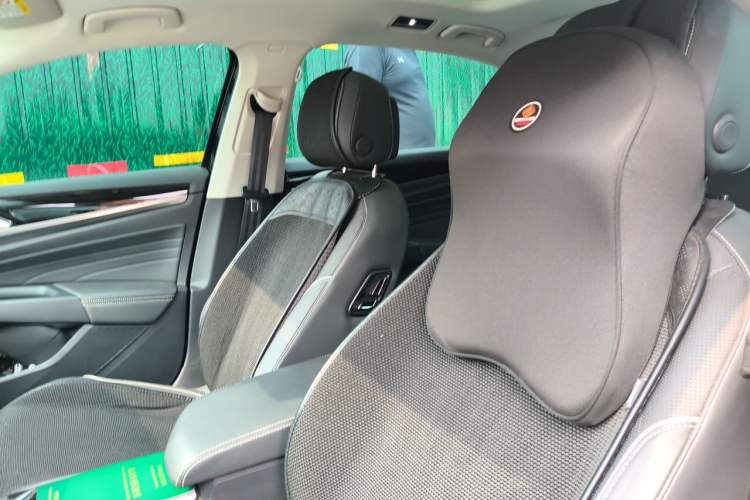 Used Volkswagen Passat 2024 330TSI Elite Edition Left Front Seat
