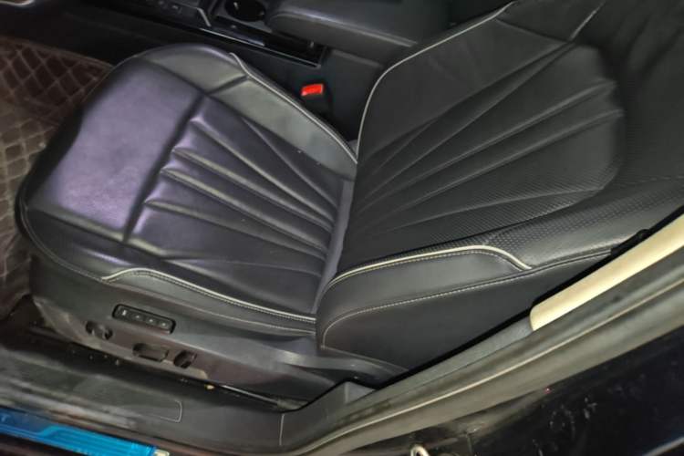Used Volkswagen Passat 2024 280TSI Elite Edition Left Front Seat