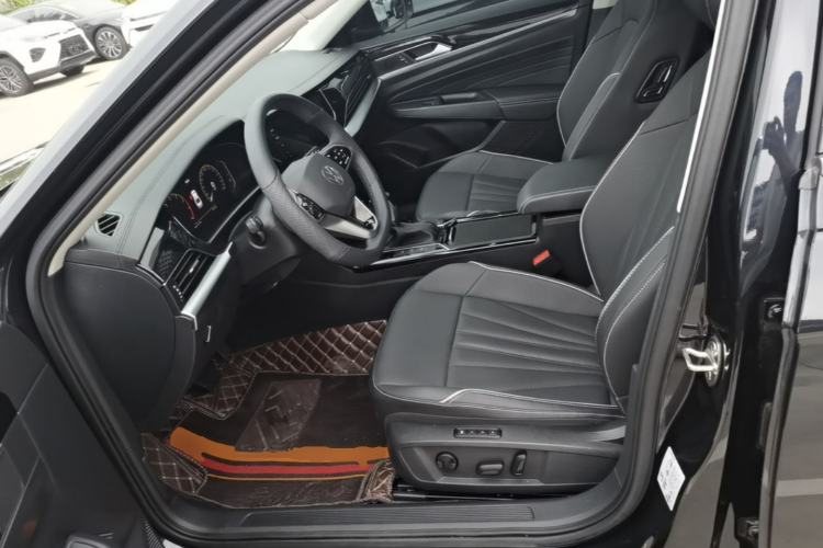 Used Volkswagen Passat 2024 330TSI Starry Elite Edition Left Front Seat