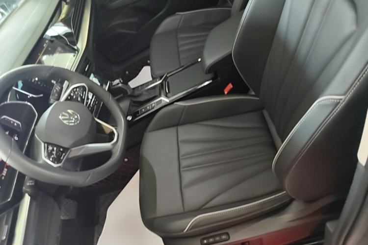Used Volkswagen Passat 2024 280TSI Elite Edition Left Front Seat