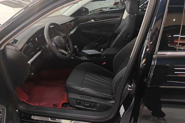 Used Volkswagen Passat 2024 380TSI Starry Elite Edition Left Front Seat