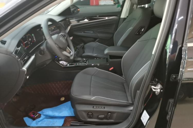 Used Volkswagen Passat 2024 330TSI Elite Edition Left Front Seat