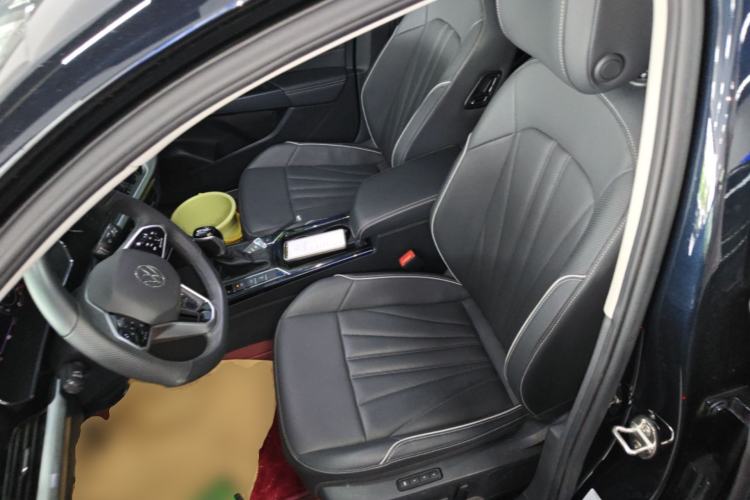 Used Volkswagen Passat 2024 330TSI Elite Edition Left Front Seat