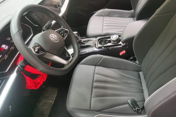 Used Volkswagen Passat 2024 380TSI Starry Dragon Edition Left Front Seat