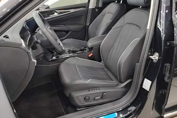 Used Volkswagen Passat 2024 380TSI Starry Elite Edition Left Front Seat