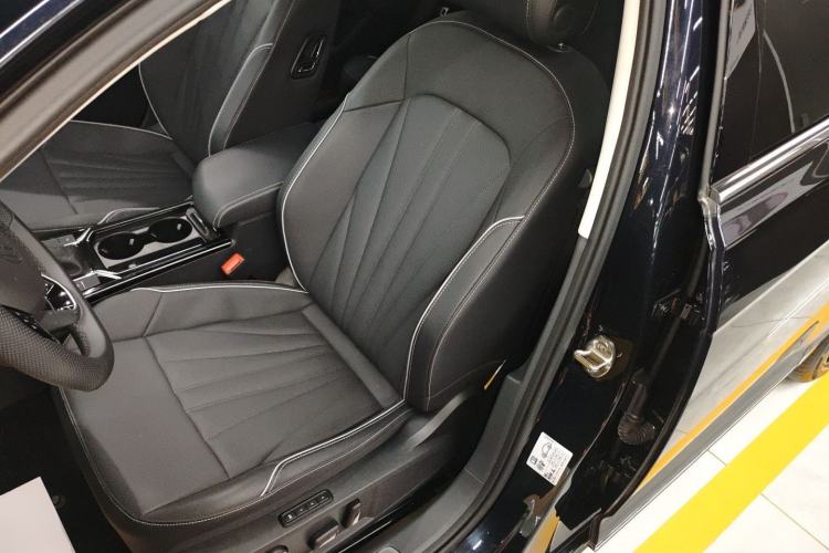 Used Volkswagen Passat 2024 330TSI Elite Edition Left Front Seat
