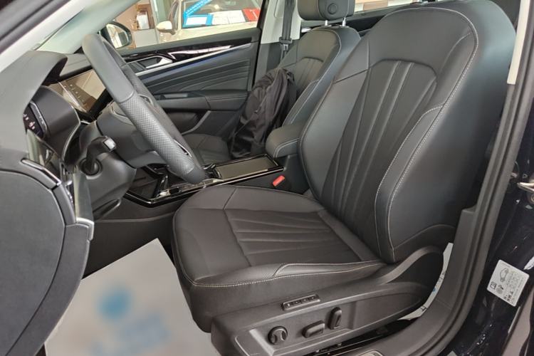 Used Volkswagen Passat 2024 380TSI Starry Dragon Edition Left Front Seat