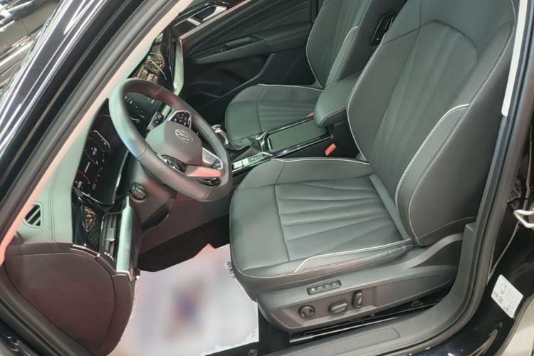 Used Volkswagen Passat 2024 330TSI Elite Edition Left Front Seat