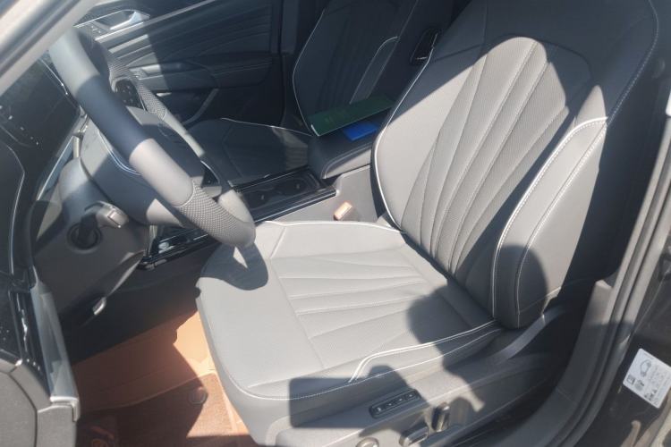 Used Volkswagen Passat 2024 380TSI Dragon Glory Edition Left Front Seat