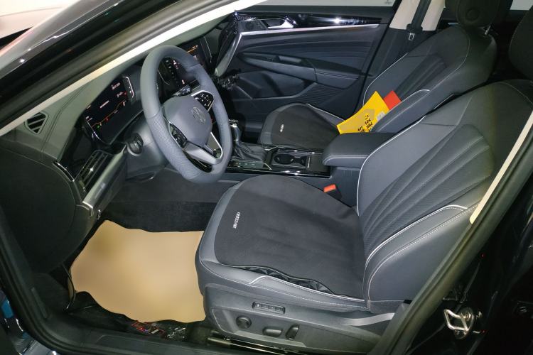 Used Volkswagen Passat 2024 380TSI Starry Dragon Edition Left Front Seat