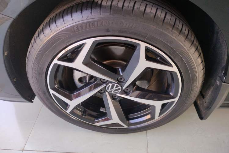 Used Volkswagen Passat 2024 380TSI Starry Elite Edition Left Front Wheel Hub