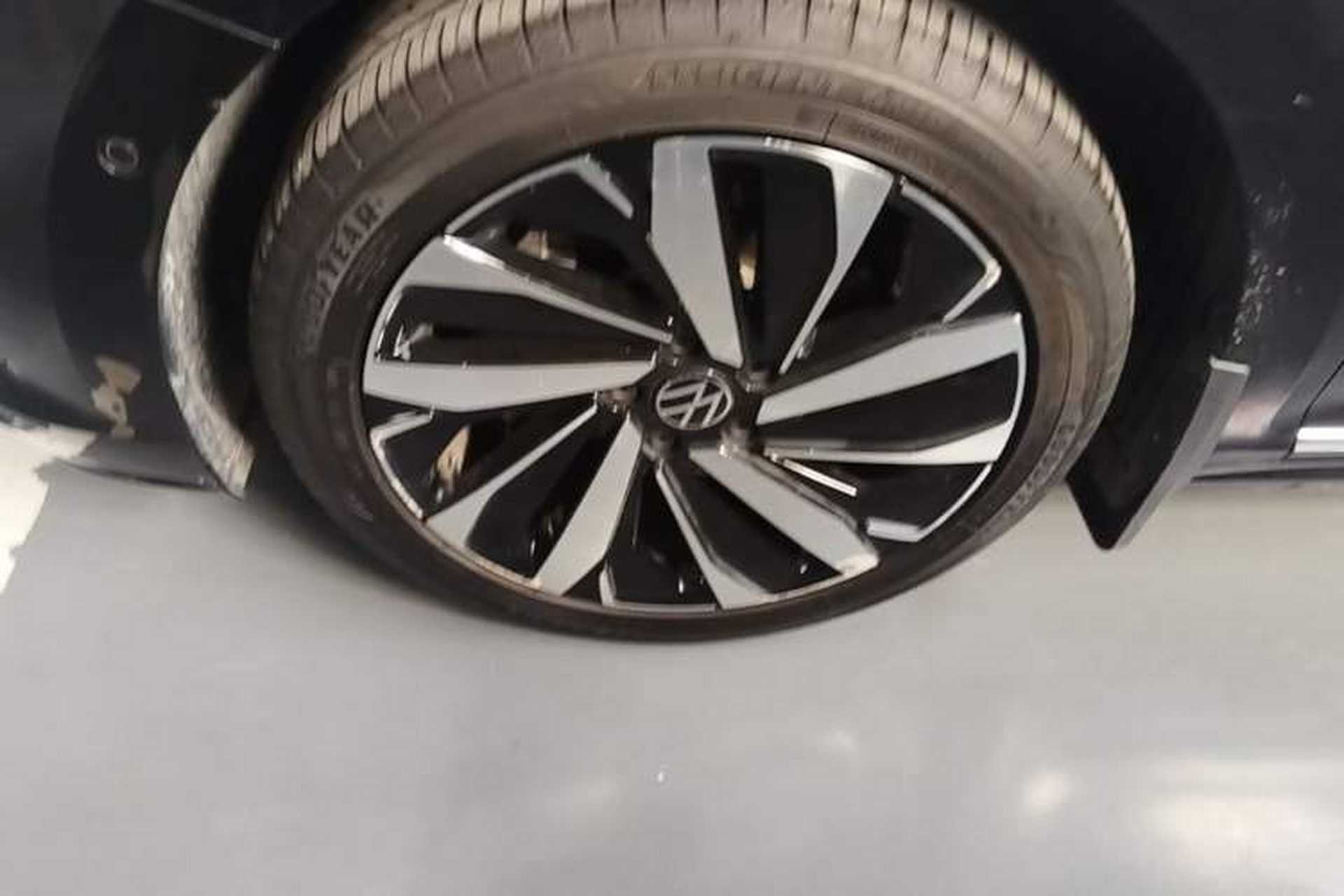 Used Volkswagen Passat 2024 380TSI Luxury Edition Left Front Wheel Hub