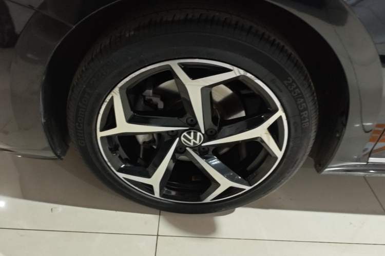 Used Volkswagen Passat 2024 330TSI Starry Elite Edition Left Front Wheel Hub