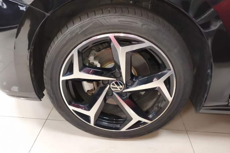Used Volkswagen Passat 2024 380TSI Starry Dragon Edition Left Front Wheel Hub