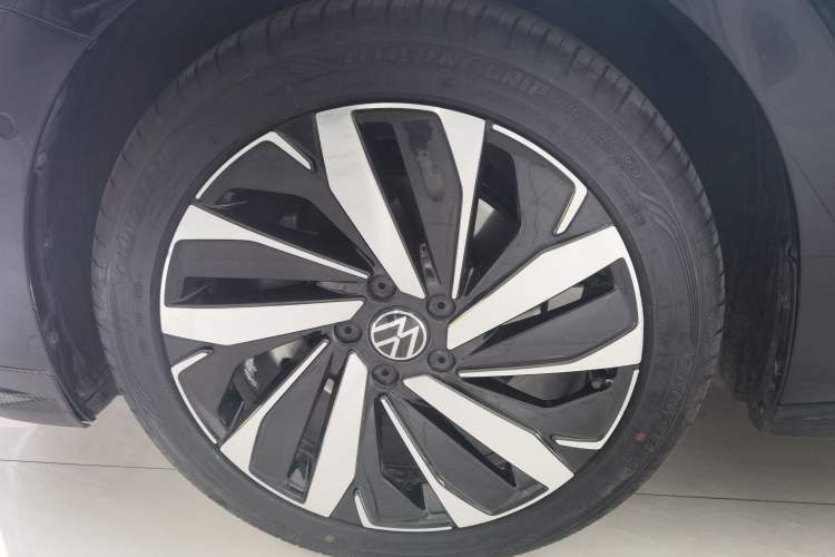 Used Volkswagen Passat 2024 380TSI Dragon Glory Edition Left Front Wheel Hub