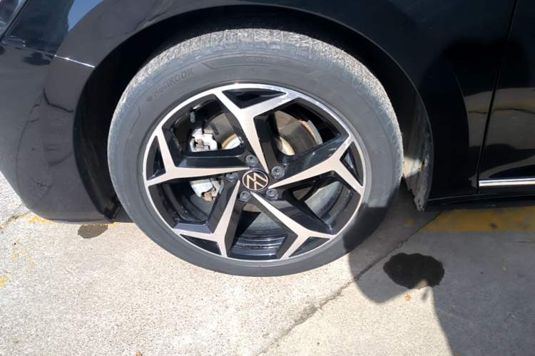 Used Volkswagen Passat 2024 330TSI Starry Elite Edition Left Front Wheel Hub