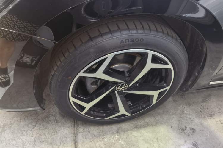 Used Volkswagen Passat 2024 380TSI Starry Dragon Edition Left Front Wheel Hub
