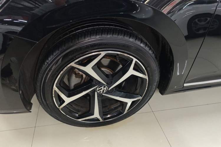 Used Volkswagen Passat 2024 380TSI Starry Luxury Edition Left Front Wheel Hub