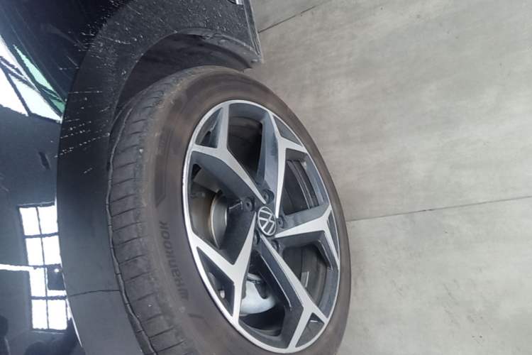 Used Volkswagen Passat 2024 330TSI Starry Elite Edition Left Front Wheel Hub