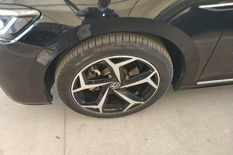 Used Volkswagen Passat 2024 380TSI Starry Luxury Edition Left Front Wheel Hub