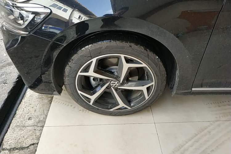 Used Volkswagen Passat 2024 380TSI Starry Dragon Edition Left Front Wheel Hub