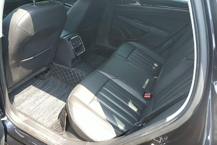 Used Volkswagen Passat 2024 280TSI Business Edition Left Rear Seat