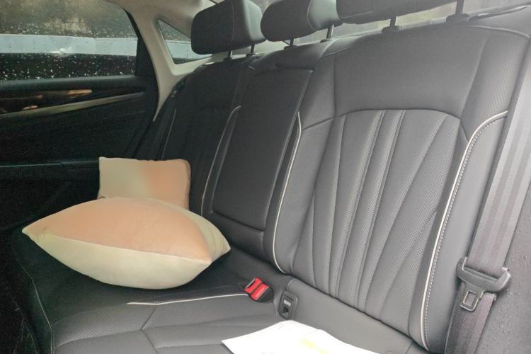 Used Volkswagen Passat 2024 380TSI Dragon Edition Left Rear Seat