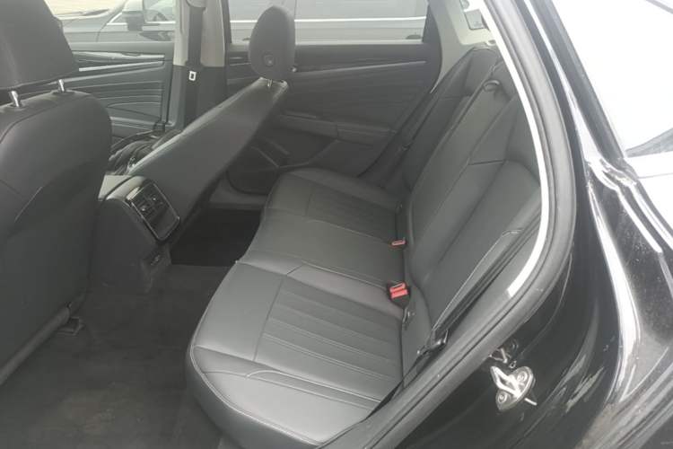 Used Volkswagen Passat 2024 280TSI Business Edition Left Rear Seat