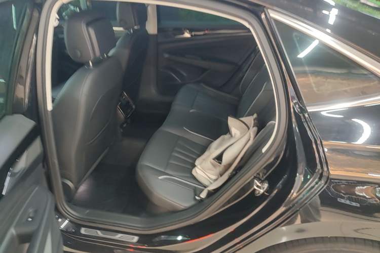 Used Volkswagen Passat 2024 380TSI Starry Dragon Edition Left Rear Seat