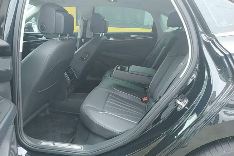 Used Volkswagen Passat 2024 380TSI Starry Luxury Edition Left Rear Seat