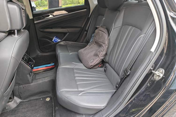 Used Volkswagen Passat 2024 380TSI Dragon Edition Left Rear Seat