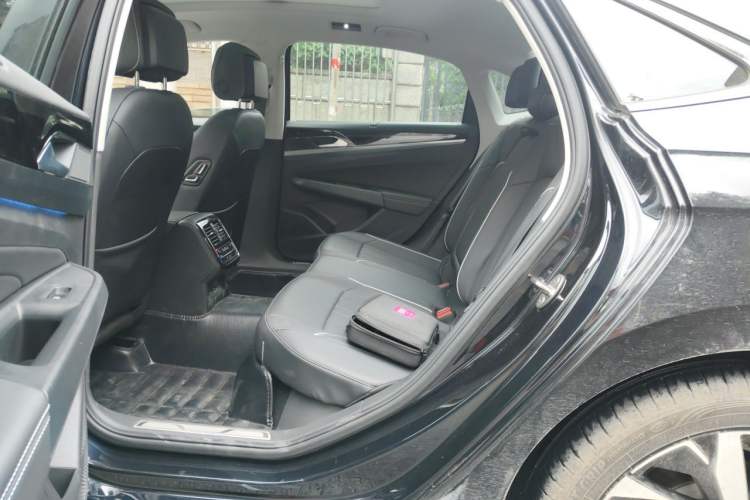 Used Volkswagen Passat 2024 380TSI Dragon Glory Edition Left Rear Seat