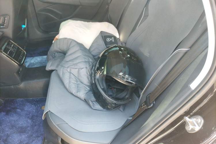 Used Volkswagen Passat 2024 380TSI Starry Dragon Edition Left Rear Seat