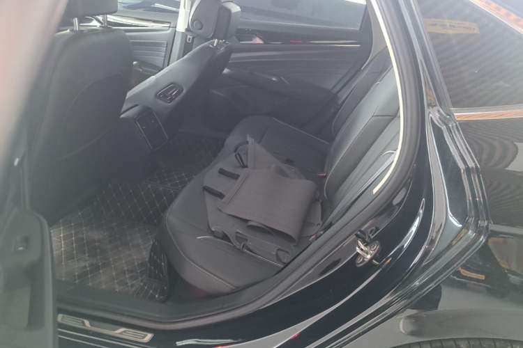 Used Volkswagen Passat 2024 330TSI Elite Edition Left Rear Seat