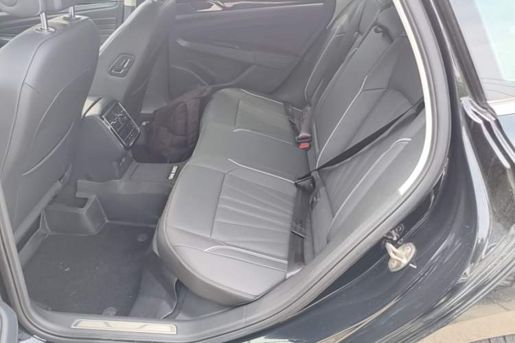 Used Volkswagen Passat 2024 380TSI Dragon Glory Edition Left Rear Seat