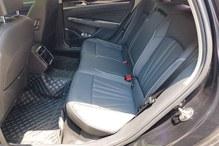 Used Volkswagen Passat 2024 380TSI Luxury Edition Left Rear Seat
