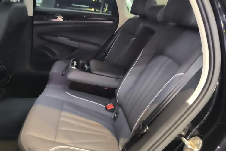 Used Volkswagen Passat 2024 380TSI Elite Edition Left Rear Seat