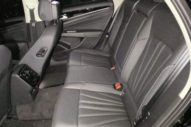 Used Volkswagen Passat 2024 330TSI Elite Edition Left Rear Seat