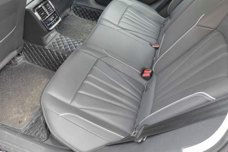 Used Volkswagen Passat 2024 380TSI Starry Dragon Edition Left Rear Seat