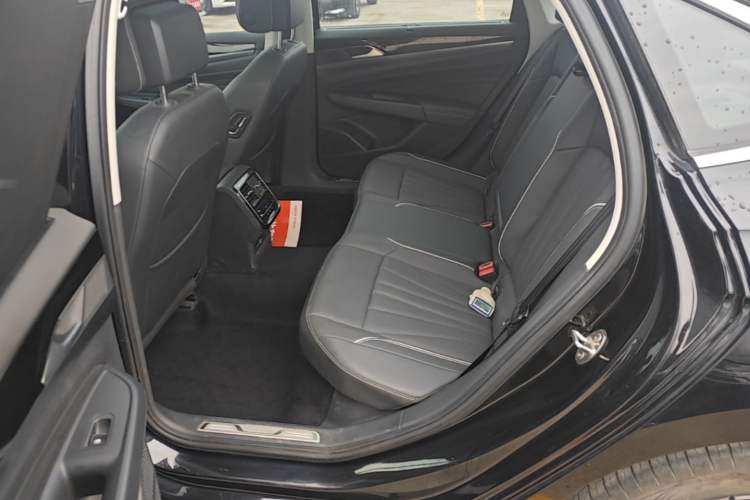 Used Volkswagen Passat 2024 380TSI Luxury Edition Left Rear Seat
