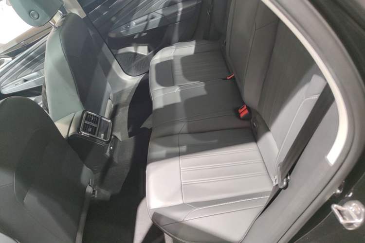 Used Volkswagen Passat 2024 280TSI Business Edition Left Rear Seat
