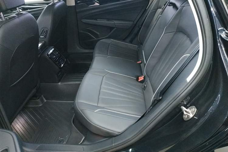 Used Volkswagen Passat 2024 380TSI Dragon Edition Left Rear Seat